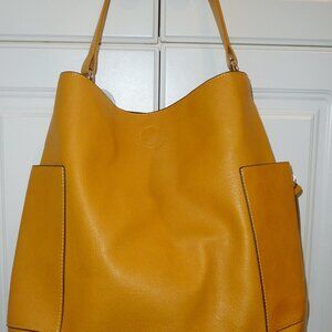 Mint Condition Rich Mustard Faux? Leather Multi Pocket Shoulder Purse